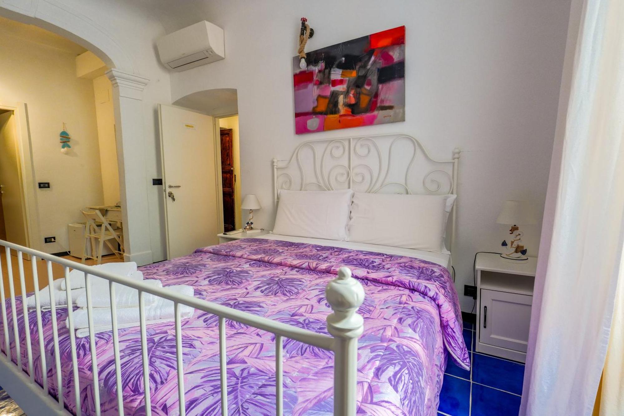Guest house White *
