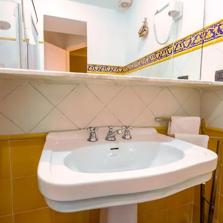 Hotel White Lerici Extérieur photo
